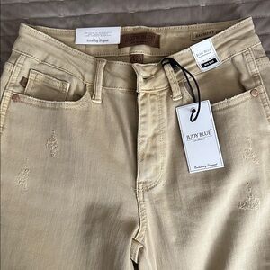 Judy Blue khaki boot cut Jeans size 25(run big)